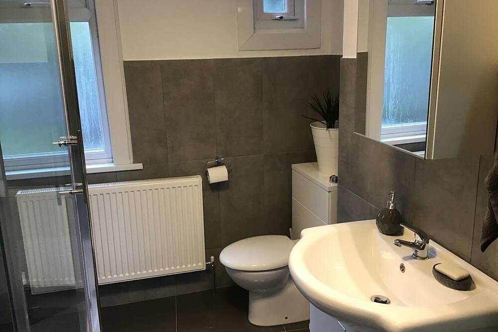 Ganze Wohnung, Residential Quarters, General Gordon Square, Stunning in Greenwich, London