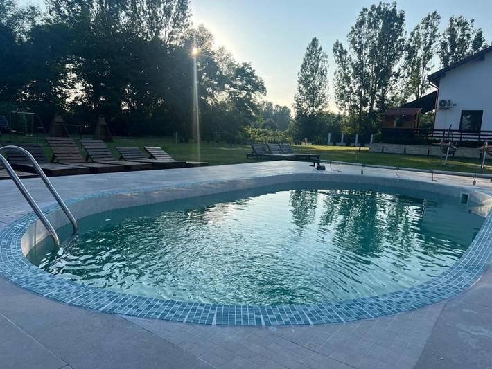 Maison d’hôte pour 3 personnes, avec piscine et jardin en Roumanie