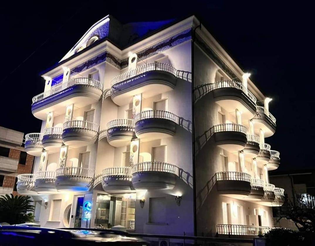 Appartamenti per Vacanze Anchisemare in Alba Adriatica, Province de Teramo