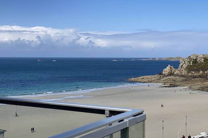 Gîte pour 6 personnes, avec terrasse et balcon/terrasse dans Plage Trestignel