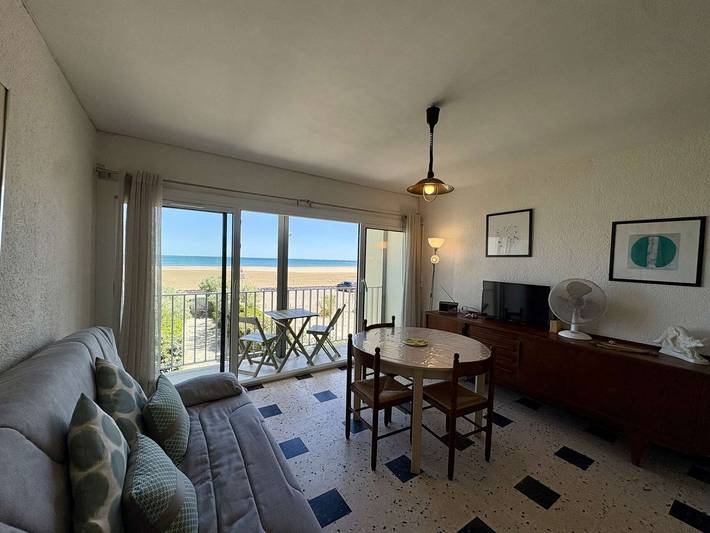 Ganze Wohnung, Apartment am Meer, 1 Schlafzimmer, Balkon, Waschmaschine, 5 Pers. in Port-la-Nouvelle, Mittelmeerküste (Frankreich)