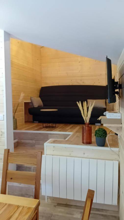 Maison de campagne pour 4 personnes, avec jardin et terrasse dans Guillon-les-Bains