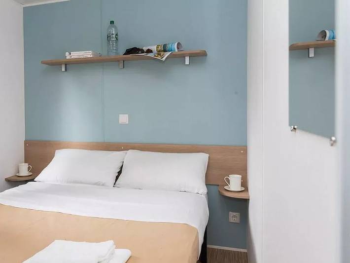 Flower Camping le Port de la Chaîne - Mobilhome 4 personnes - Confort 27m² (2 chambres) + terrasse in Pleubian, Côte de Granit Rose