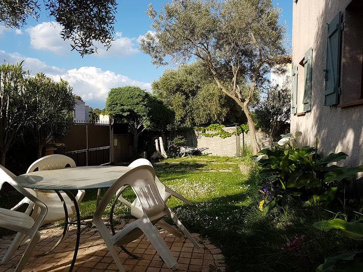 Gîte pour 4 personnes, avec jardin dans les Bouches-du-Rhône - 2