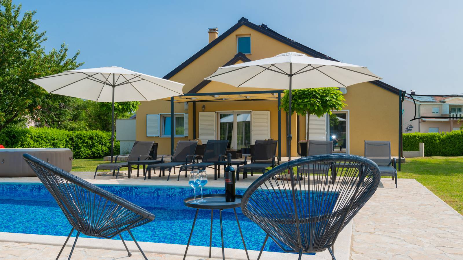 Villa Tea - Makarska by Villas Guide in Imotski, Makarska Riviera