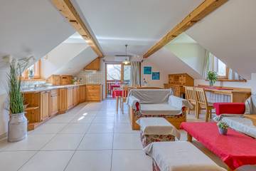 Location de vacances pour 4 personnes, avec terrasse, adapté aux familles à Bled