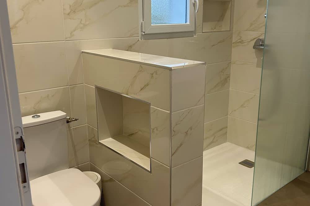 Maison individuelle dans résidence familiale à 700m à pied de la mer. in Ghisonaccia, Région de Corte