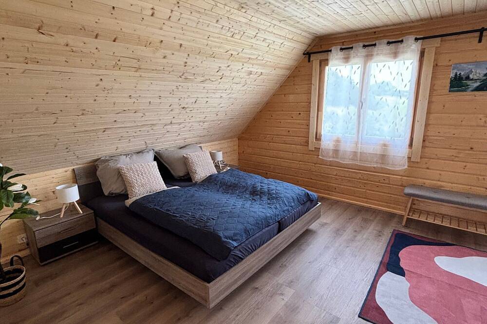 Modernes Blockhaus mit Sauna Flair und Naturblick in Lisberg, Steigerwald