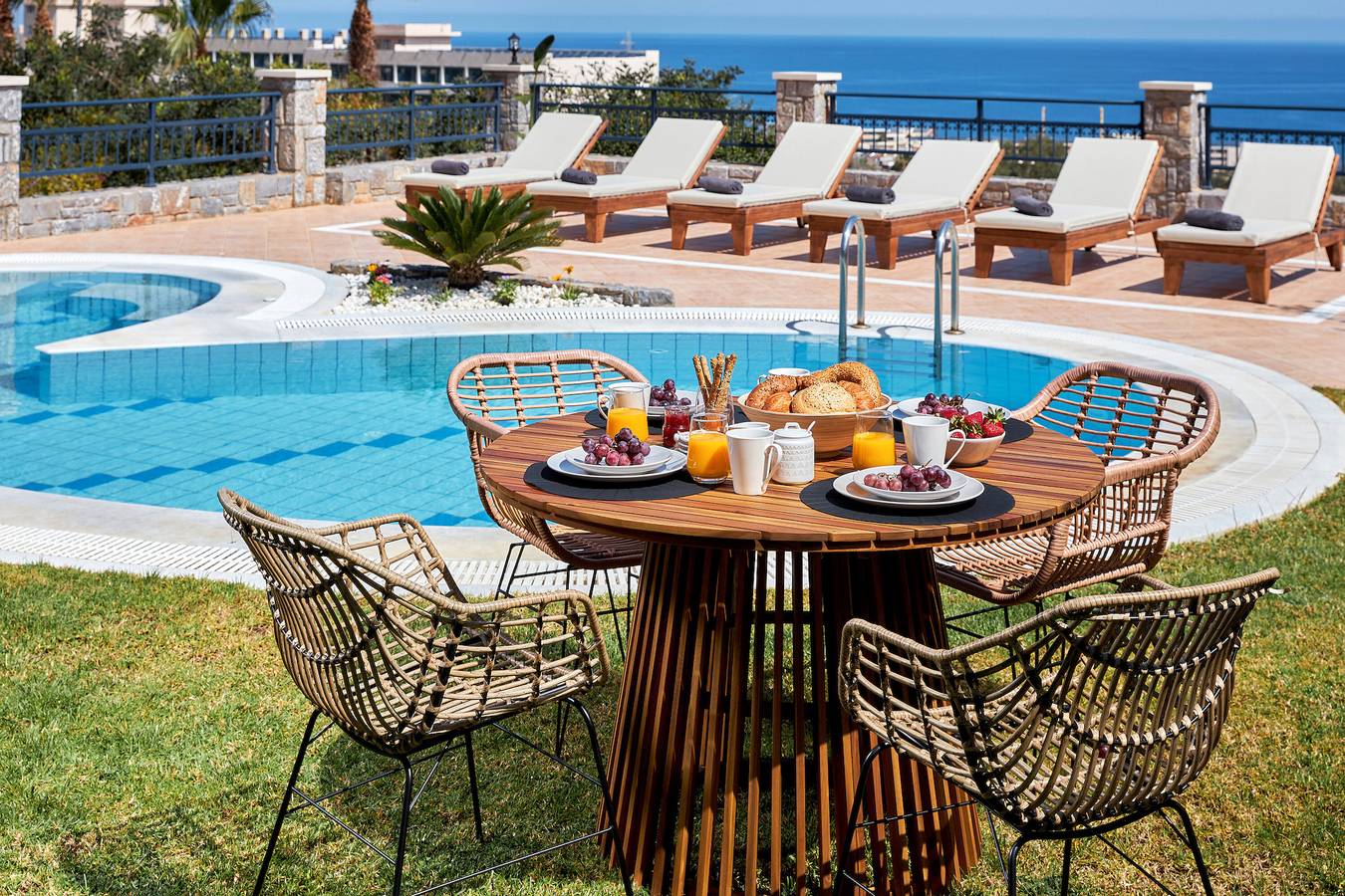 Villa 'Erato  By Myseasight' with Sea View, Wi-Fi and Air Conditioning in Iraklio-Heraklio region