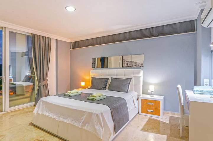 Luxuriöse Villa mit 5 Schlafzimmern, Infinity-Pool und Spielzimmer, ideal für Familien in Kaş, Saklıkent