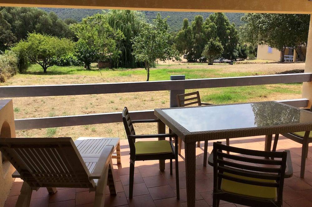 Appartement entier, A Nepita - calme entre mer et maquis à Sartène in Roccapina, Sartène