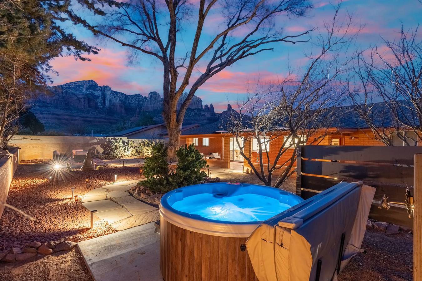 New Redrock Experience Views Firepit Hottub in Sedona, Oak Creek Canyon