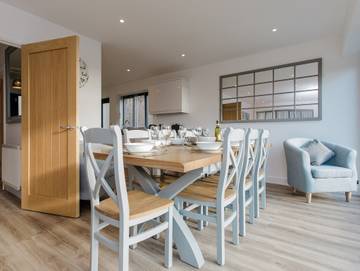 Holiday Home for 7 People in Ventnor, Isle of Wight, Photo 4