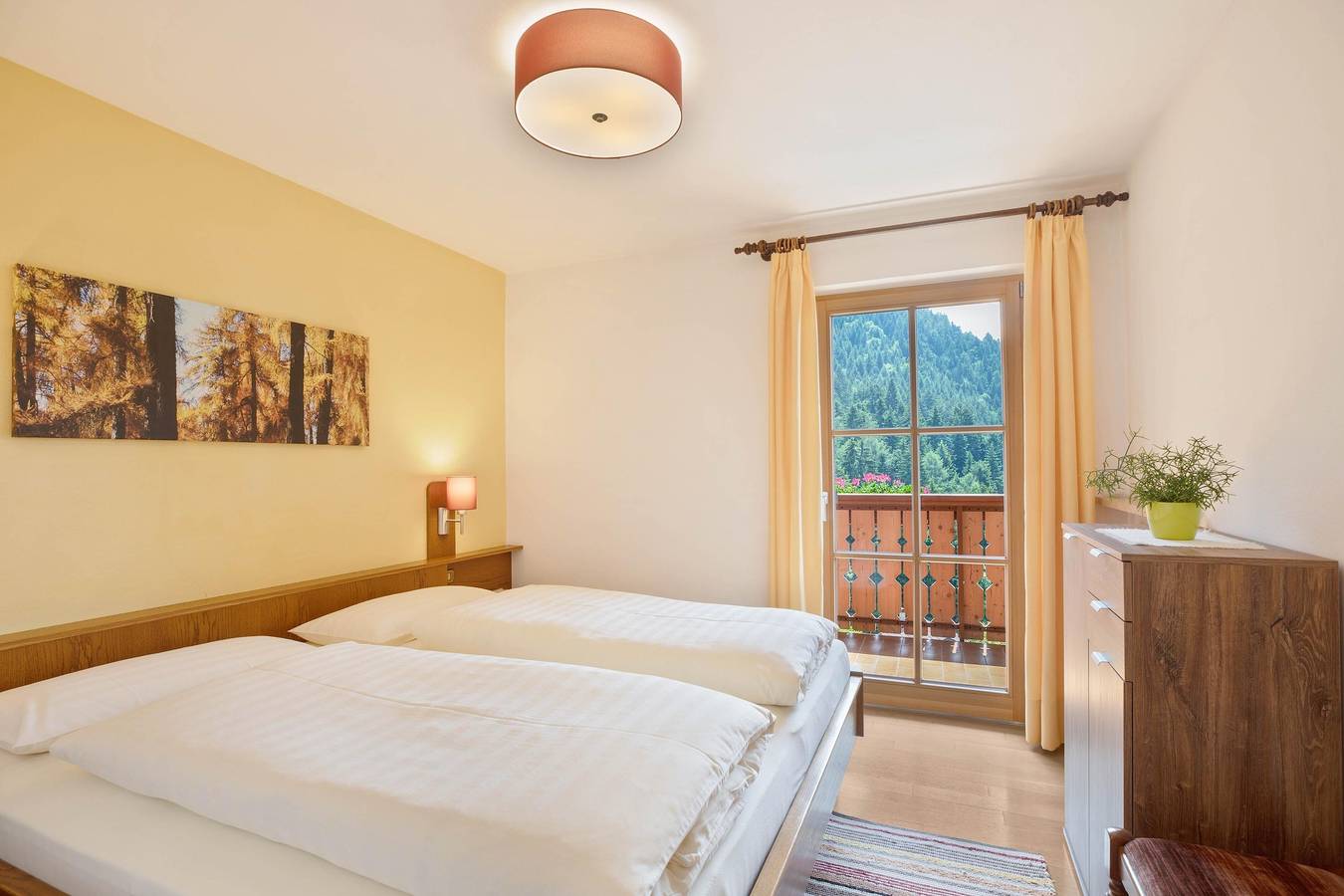 Ganze Wohnung, Ferienwohnung "Gabrielli Anna" mit Bergblick, Wlan, Terrasse & Garten in Truden im Naturpark, Südtirol