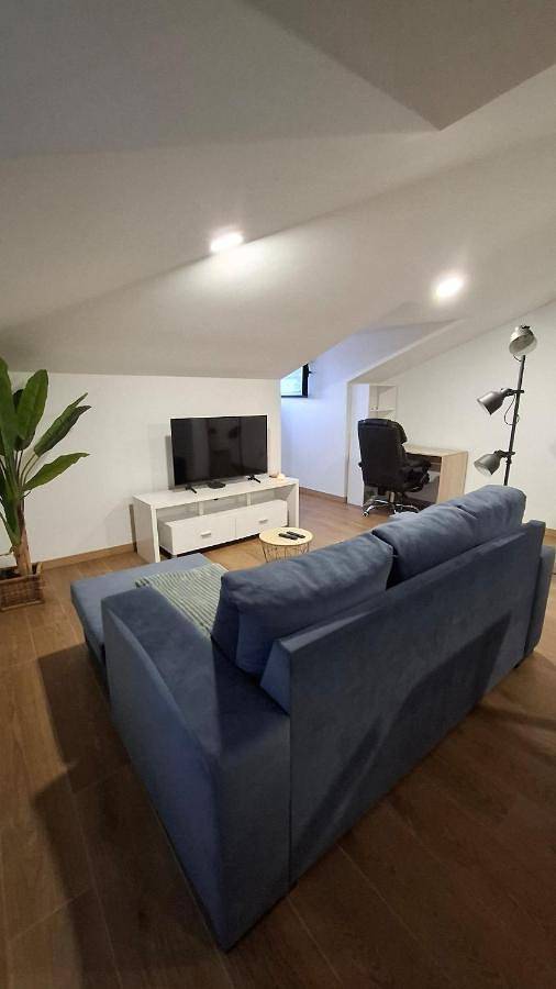 Apartamento inteiro, Apartamento T1 Arcos de Valdevez - centro da vila - 60 m2 total in Praia Fluvial da Valeta, Arcos de Valdevez (cidade)