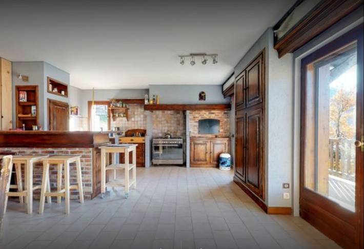 Location de vacances pour 15 personnes, avec terrasse et piscine à Ax-les-Thermes - 2