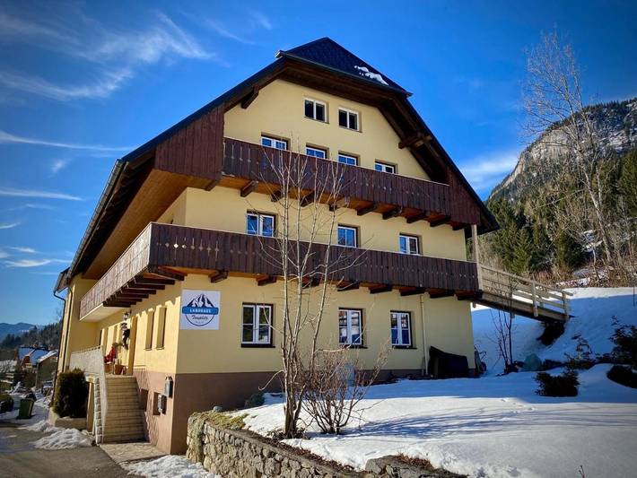 BnB für 3 Personen, mit Terrasse und Garten sowie Sauna und Ausblick in Tauplitz