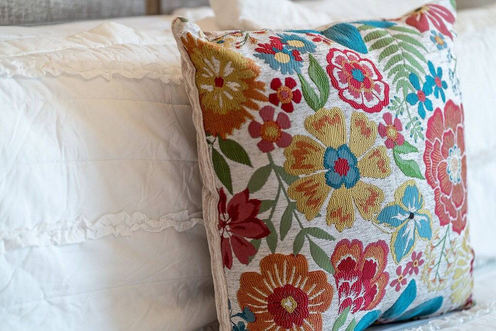 Romantic Stay Right On Main St! in Gillespie County