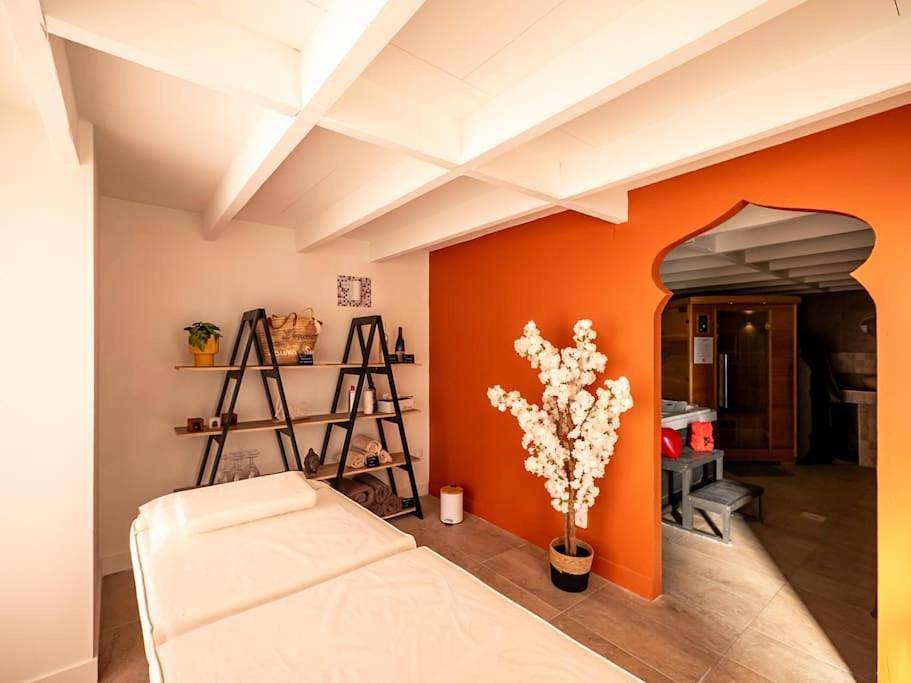 Appartement entier, Three-Bedroom Apartment in Saint-Rambert-d'Albon, Région de Valence