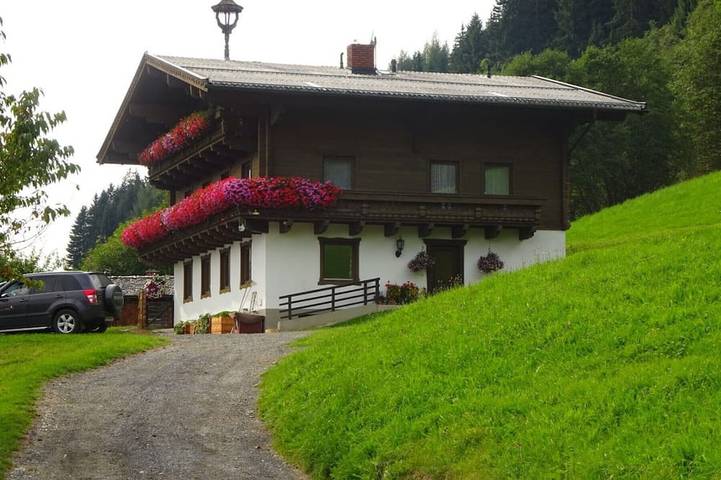 Ferienwohnung für 8 Personen, mit Balkon und Garten