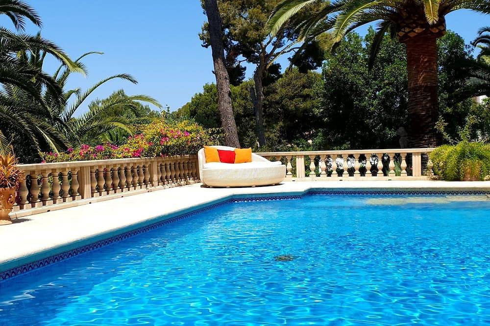Villa mit Meerblick und Privatpool direkt am Naturschutzgebiet und Golfplatz in Costa dels Pins, Son Servera