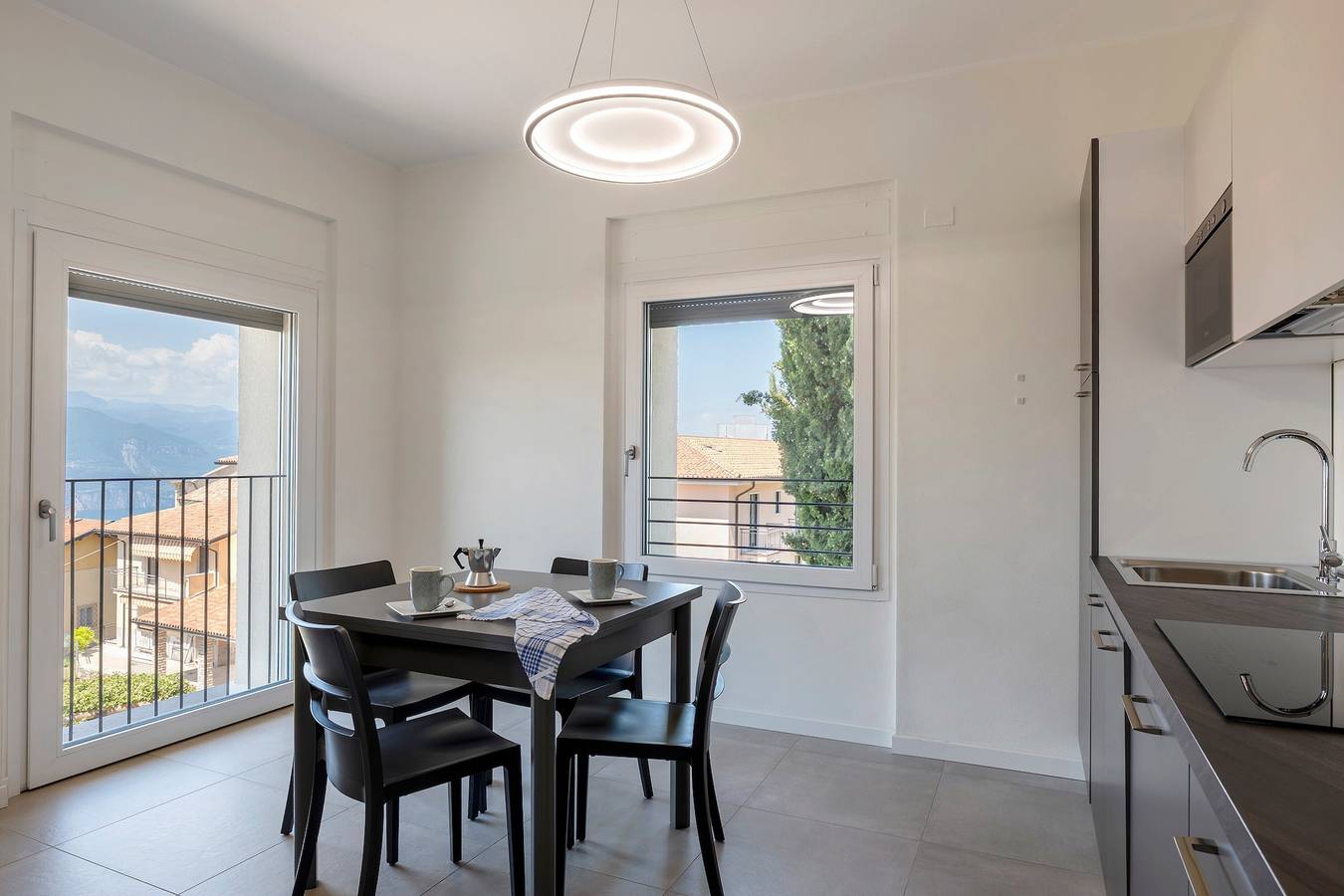 Ganze Wohnung, Apartment „Giulio's Piano Terra“ mit Seeblick in San Zeno di Montagna, Gardasee-Berge