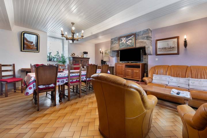 Chambre d'hôtes « Chambre 2 » avec jardin commun et Wi-Fi in Courtils, Baie du Mont-Saint-Michel