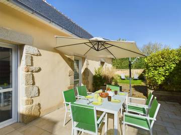 Gîte pour 5 personnes, avec terrasse et jardin à Plovan