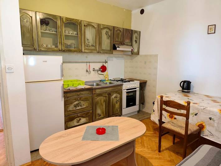 Ferienwohnung für 9 Personen, mit Balkon/Terrasse in Primosten