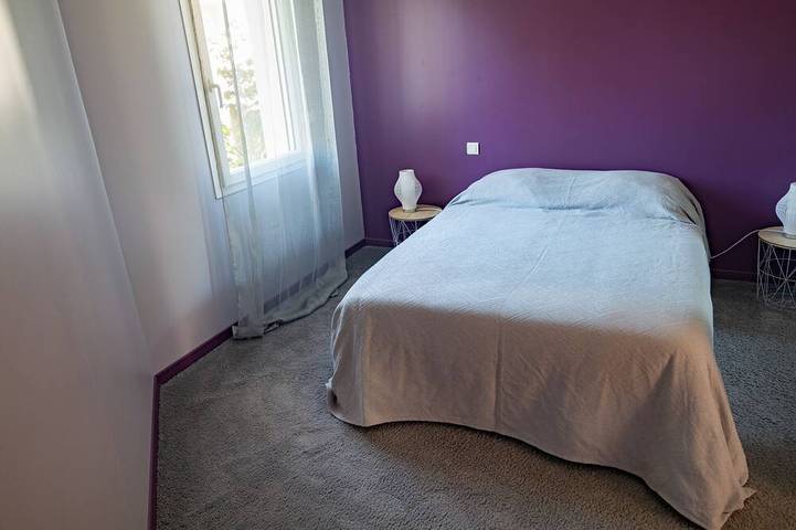 Very comfortable villa with heated pool between ocean, bay and lake in Le Porge, Regionaler Naturpark Médoc
