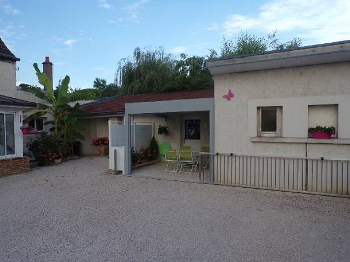 Gîte pour 4 personnes, avec vue et jardin - 1