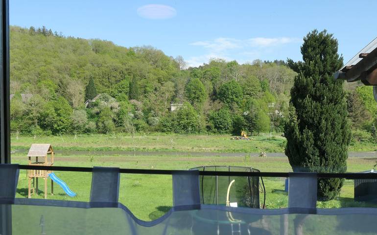 Ferienwohnung für 5 Personen, mit Balkon und Terrasse in Hümmel - 2