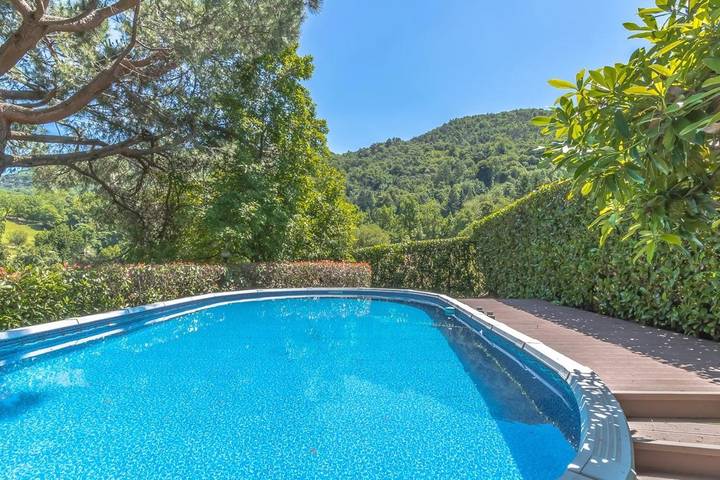Villa pour 10 personnes, avec piscine ainsi que jardin et jacuzzi à Bellagio - 2