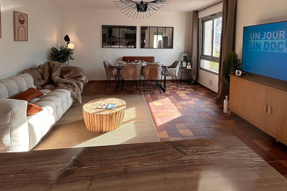 Entire apartment, La parenthèse. 2 bedrooms. 75m2 in Pamiers, Ariège