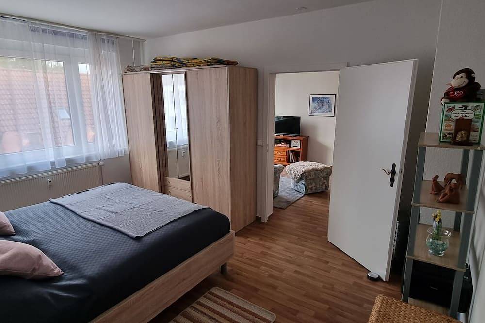 Ganze Wohnung, Komfortable, gemütliche Ferienwohnung zwischen dem Malchiner und Kummerower See in Malchin, Kummerower See