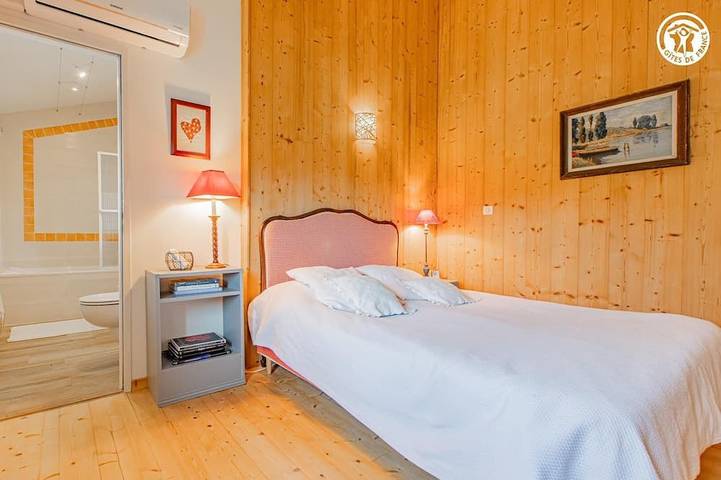 Location de vacances pour 5 personnes, avec terrasse et jardin à Montagny-sur-Grosne - 4