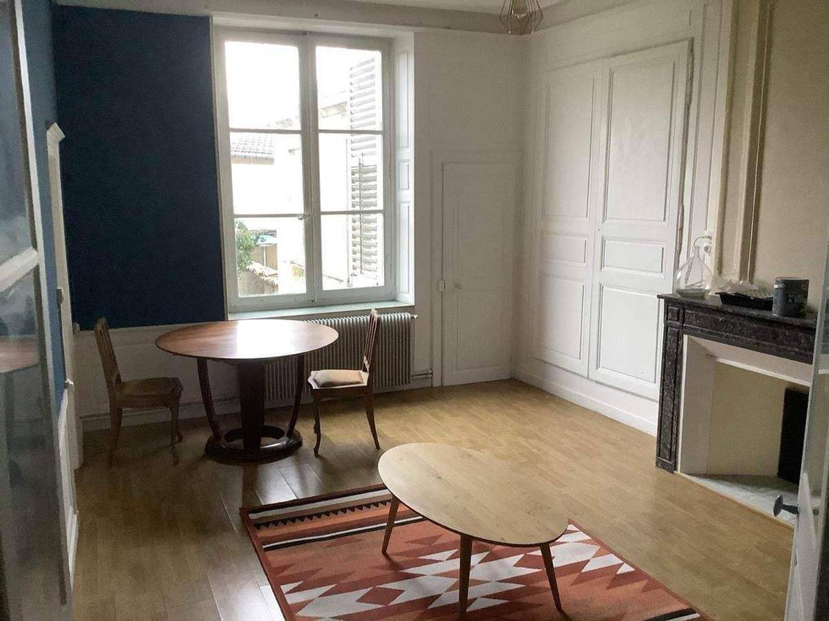 Appartement entier, One-Bedroom Apartment in Ligny-en-Barrois, Région de Bar-le-Duc