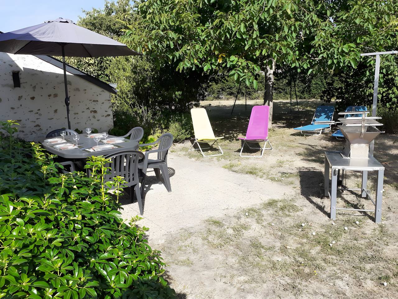 Maison de Vacances 'La Bonnetière' avec Terrasse Privée, Jardin Commun et Wi-Fi in Joué-lès-Tours, Région de Tours