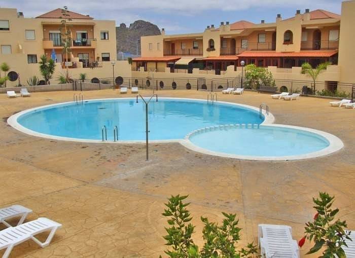 Apartamento vacacional entero, Apartamento de vacaciones para 4 personas con jardín in Adeje, Tenerife Sur