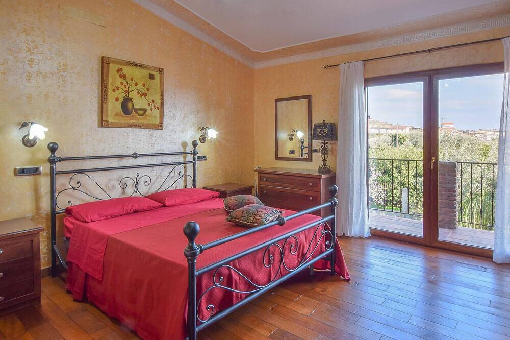 Impresionante casa en Saline Ionica in Montebello Ionico, Provincia de Reggio Calabria