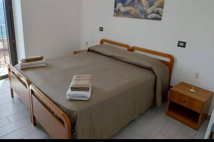 In Posticastello ideal for a relaxing stay with family or company in Castelluccio Superiore, Potenza Provinz