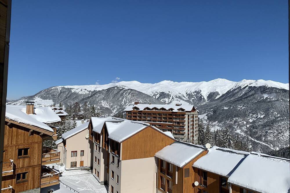 Apartamento entero, Couchevel 1650 (Moriond), cómodo apartamento para el ocio de invierno y verano. in Courchevel 1650 (Moriond), Saint-Bon-Tarentaise