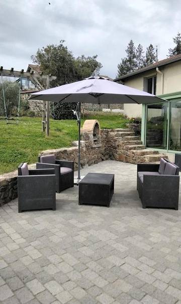 Gîte pour 8 personnes, avec jardin et vue à Saint-Galmier
