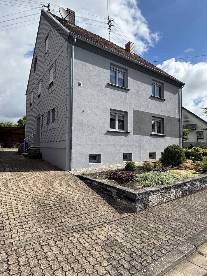 Ferienwohnung für 5 Personen, mit Terrasse und Garten sowie Ausblick