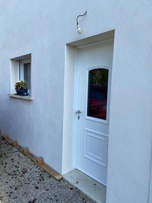 Gîte pour 4 personnes, avec terrasse à Gensac-la-Pallue - 4