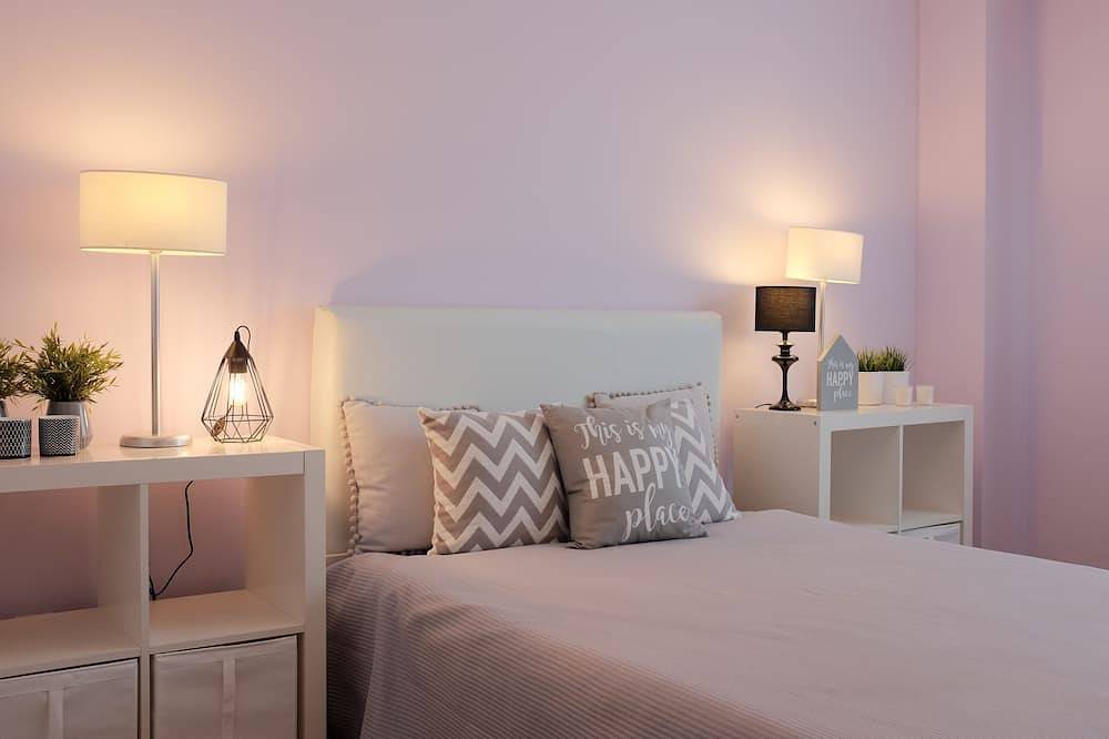 Vacation Home Villa M, Sesimbra, Lisbon, Tagus; 6/7 pax in Praia da Califórnia, Sesimbra