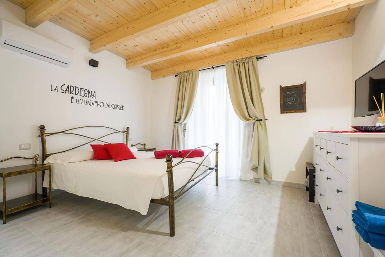Casa Mirto in Bosa, Planargia