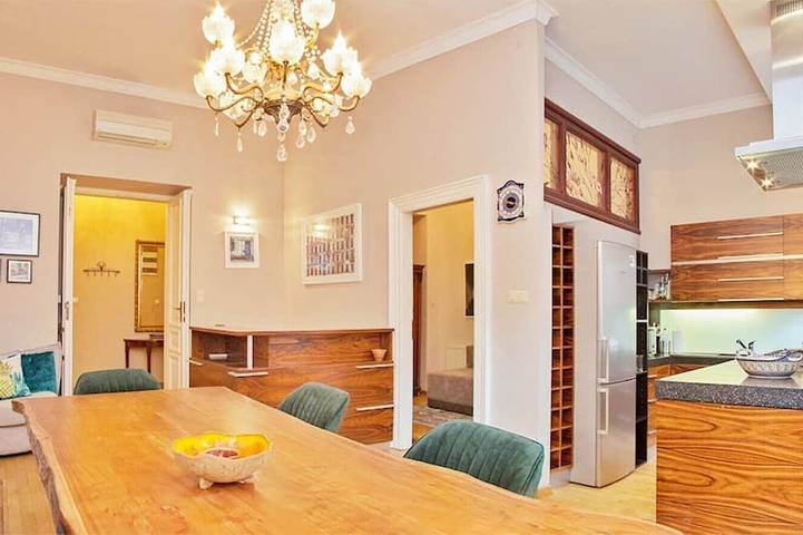 Apartament wakacyjny dla 10 osób, z ogród i jacuzzi oraz sauna w Kraków