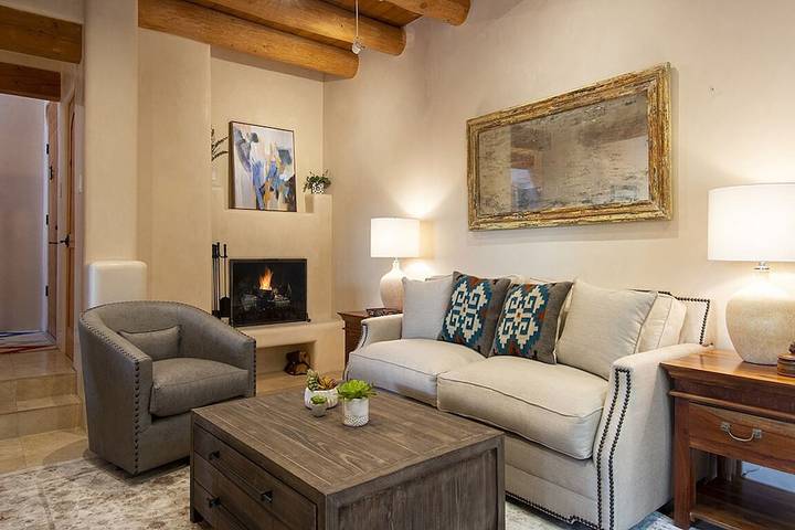 Vacation rental for 4 people, with hot tub and terrace in Santa Fe