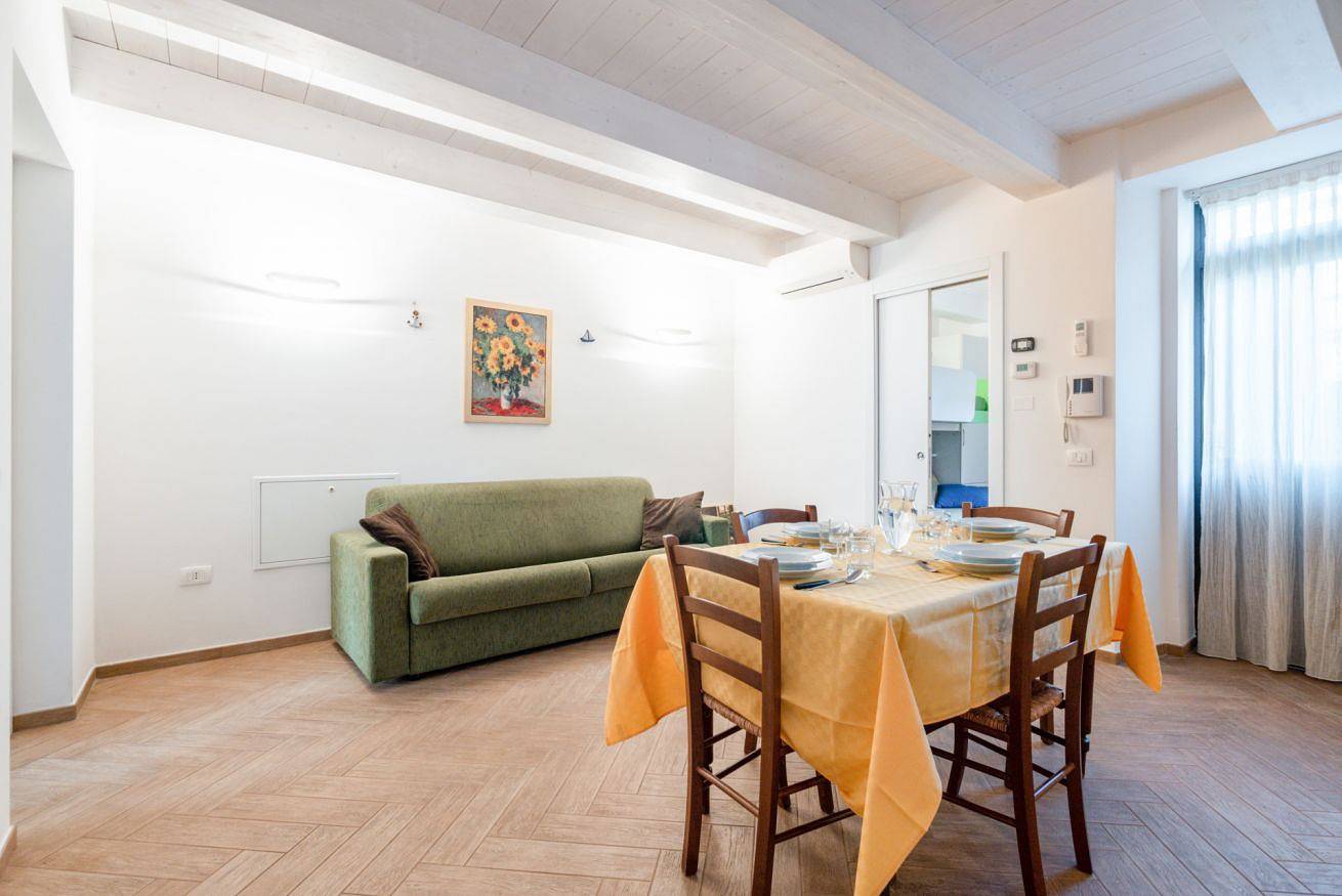 Appartement entier, La Marina Apt 300m from the sea! Patio & Parking in Fano, Fano (Commune)